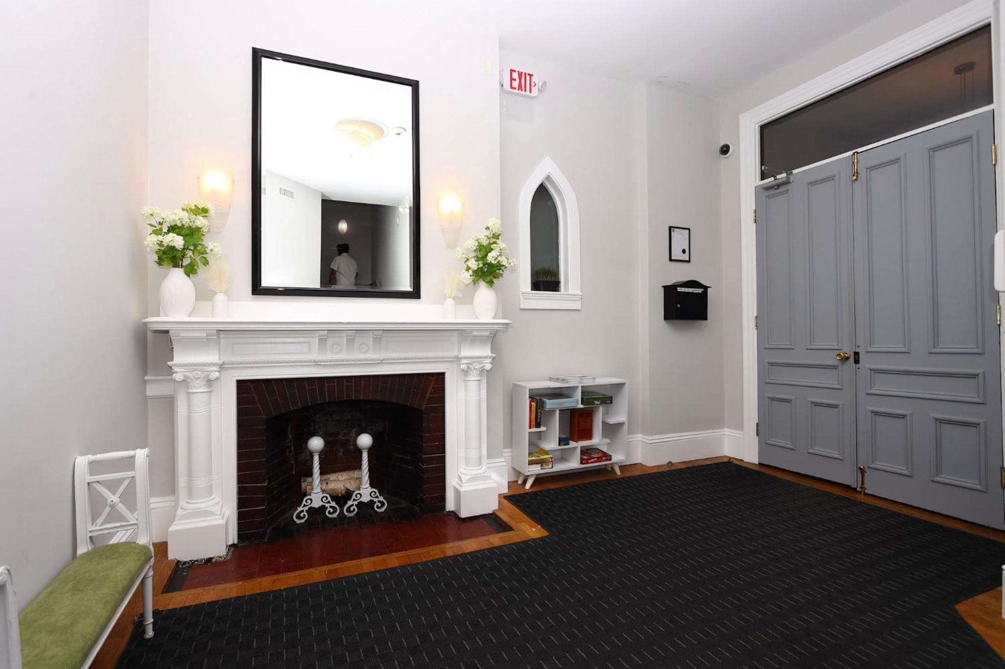 Furnished Newbury Street Studio, #6 Boston Exterior photo